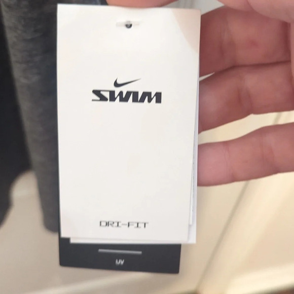 MEN'S Nike Dri-Fit (2XL) - Picture 3 of 4